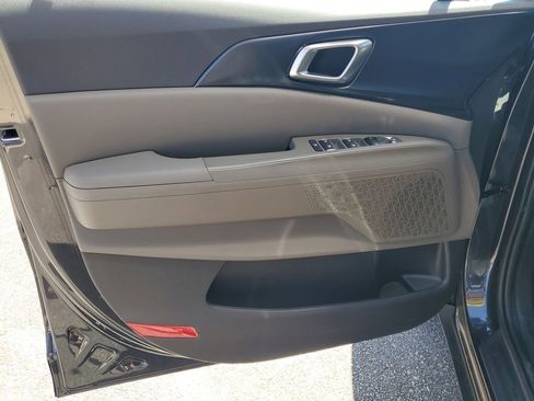 New 2026 Kia Carnival image 8