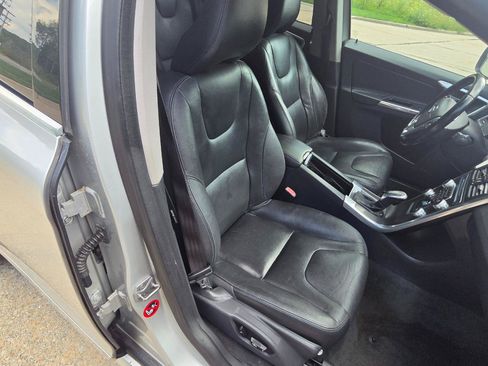 Used 2015 Volvo XC60 T5 AWD/4WD image 24