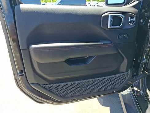 Used 2022 Jeep Wrangler Unlimited Rubicon w/ Safety Group AWD/4WD image 12