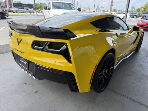 Used 2015 Chevrolet Corvette Z06 w/ Z07 Performance Package RWD image 6