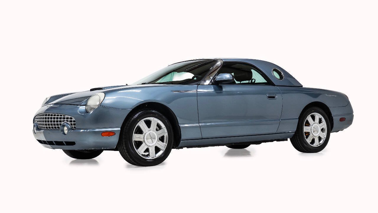 Used 2005 Ford Thunderbird RWD image 3