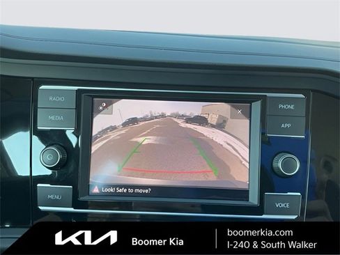 Used 2024 Volkswagen Jetta SE image 25