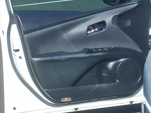 Certified 2018 Toyota Prius Prime Advanced image 17