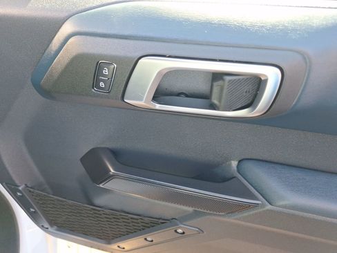 Used 2024 Ford Bronco Outer Banks image 36