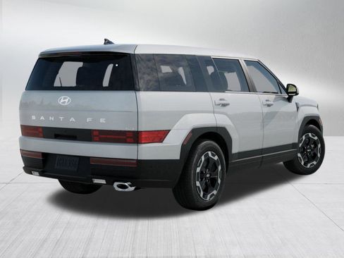 New 2026 Hyundai Santa Fe SE image 4
