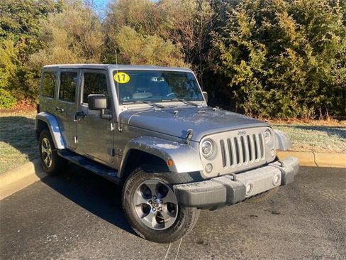 Used 2017 Jeep Wrangler Unlimited Sahara image 1