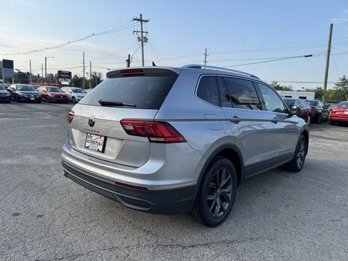 Used 2023 Volkswagen Tiguan SE FWD image 5