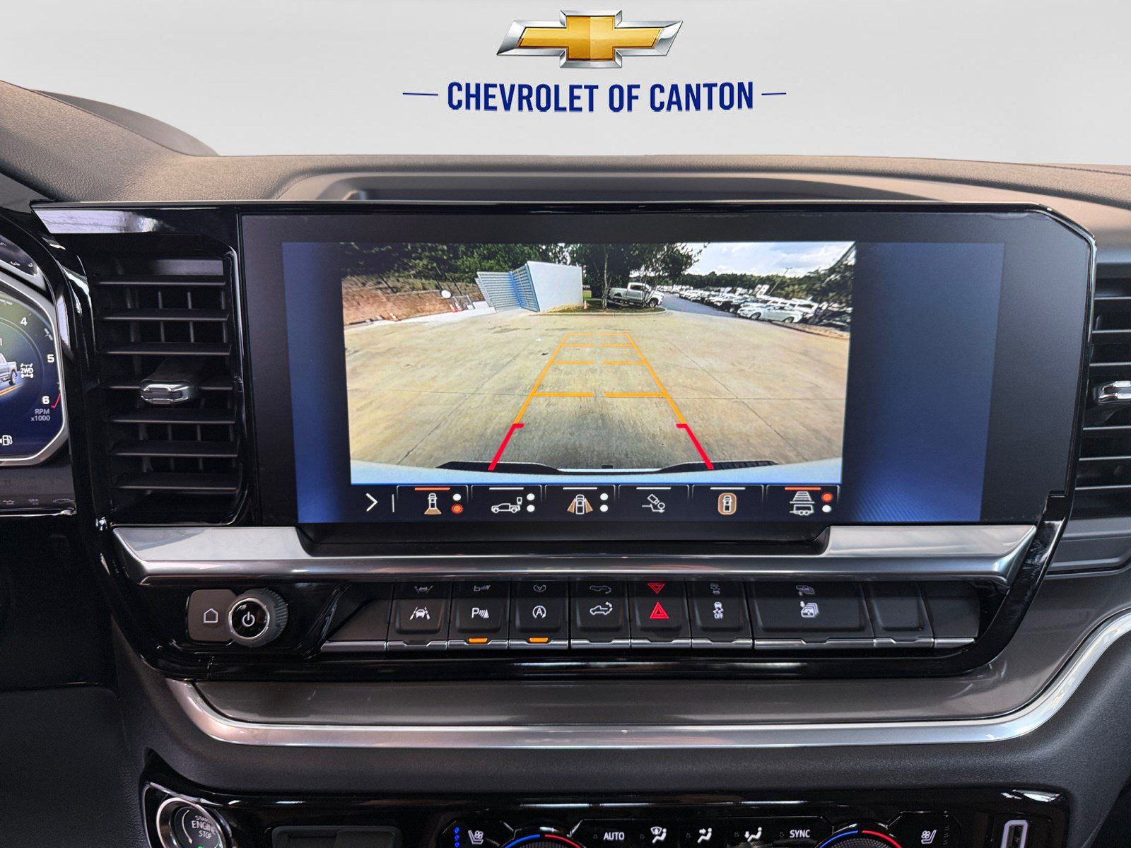 New 2026 Chevrolet Silverado 1500 High Country w/ Technology Package AWD/4WD image 29