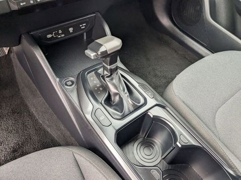 Used 2025 Kia K4 LXS image 25