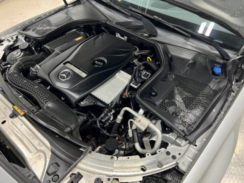 Used 2017 Mercedes-Benz C 300 4MATIC Sedan image 30