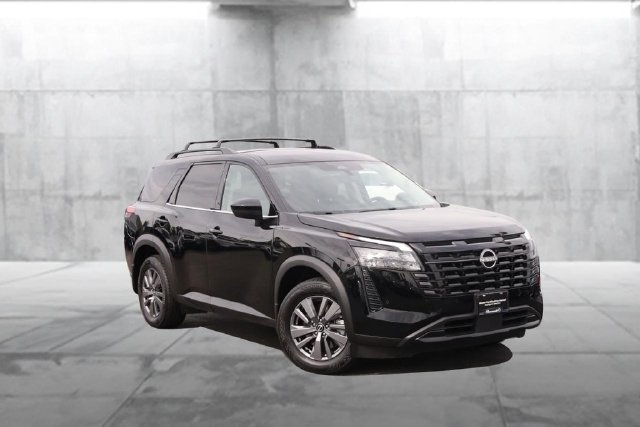 Certified 2026 Nissan Pathfinder SV AWD/4WD image 2