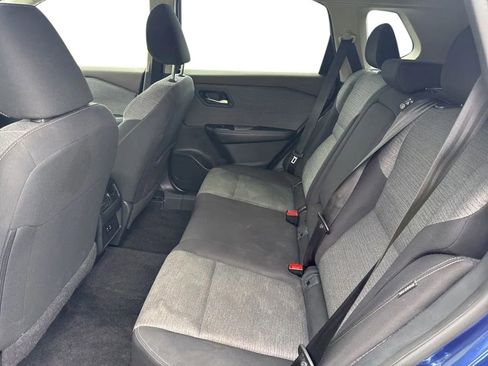 Used 2023 Nissan Rogue SV image 28