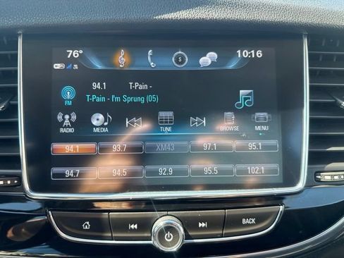 Used 2020 Buick Encore Essence FWD image 14
