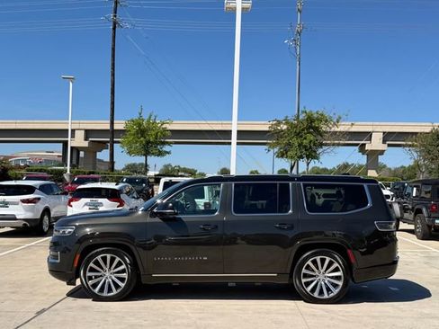 Used 2023 Jeep Grand Wagoneer Series II AWD/4WD image 7