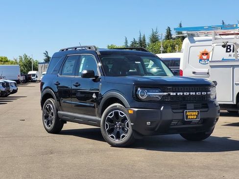 New 2026 Ford Bronco Sport Outer Banks AWD/4WD image 1