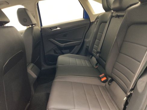 Used 2024 Volkswagen Jetta SE w/ Panoramic Sunroof Package image 18