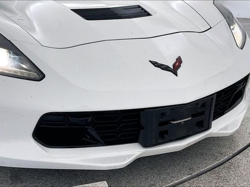 Used 2015 Chevrolet Corvette Stingray Z51 w/ 2LT Preferred Equipment Group image 34