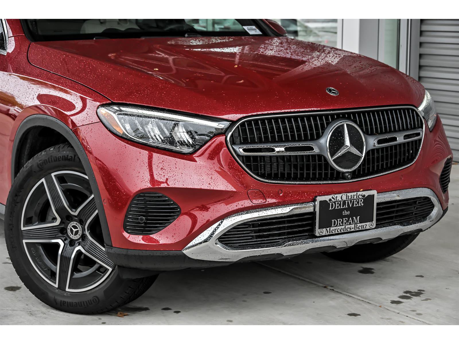 Used 2026 Mercedes-Benz GLC 300 4MATIC image 2