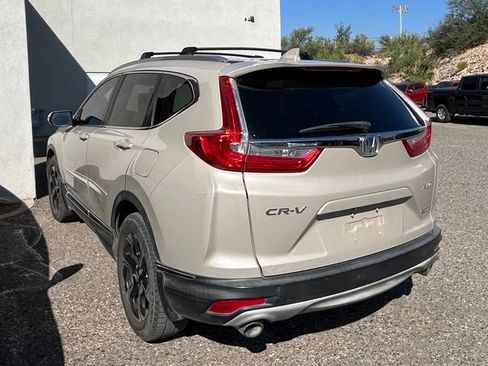 Used 2017 Honda CR-V Touring image 2