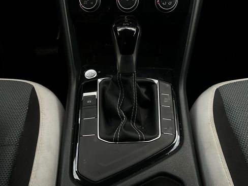 Used 2025 Volkswagen Taos S image 21