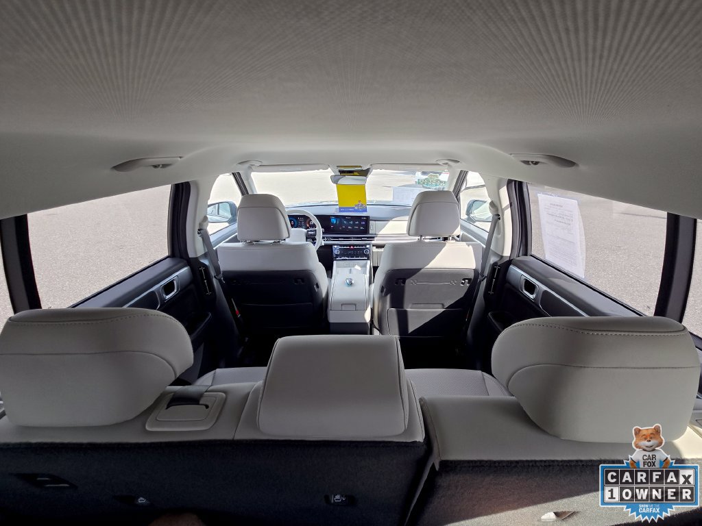 Used 2025 Hyundai Santa Fe SEL FWD image 49
