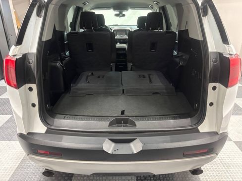 Used 2019 GMC Acadia SLE FWD image 25