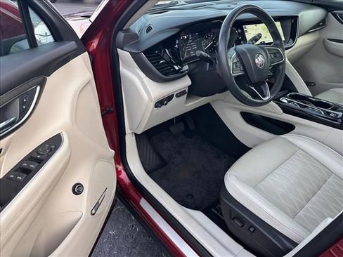 Certified 2022 Buick Envision Avenir w/ Technology Package II image 16