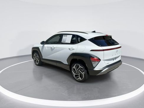 Used 2026 Hyundai Kona SEL Premium FWD image 6