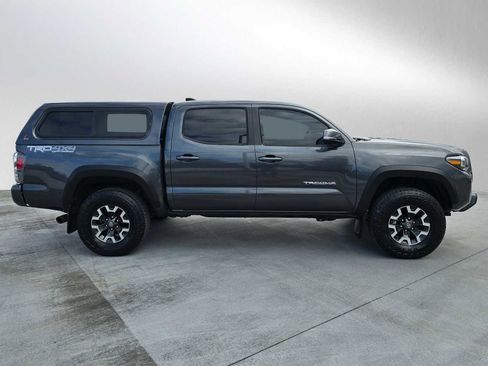 Used 2023 Toyota Tacoma TRD Off-Road w/ TRD Premium Off Road Package image 2