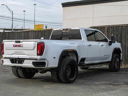 Used 2021 GMC Sierra 3500 Denali w/ Denali Ultimate Package image 9