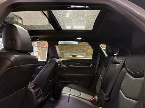 Used 2023 Cadillac XT5 Premium Luxury image 15