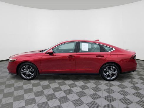 Certified 2023 Honda Accord EX image 5