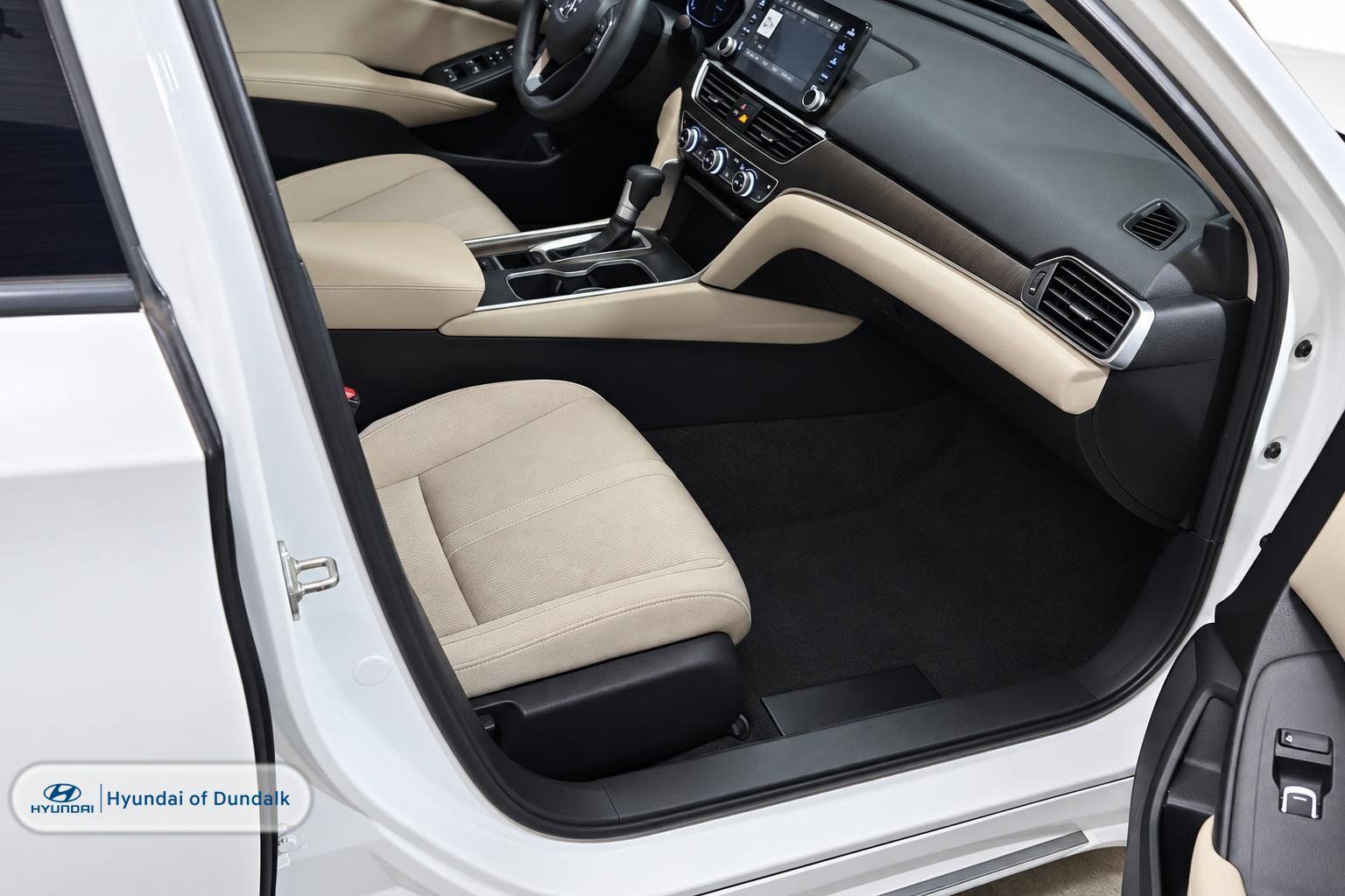 Used 2019 Honda Accord EX image 8