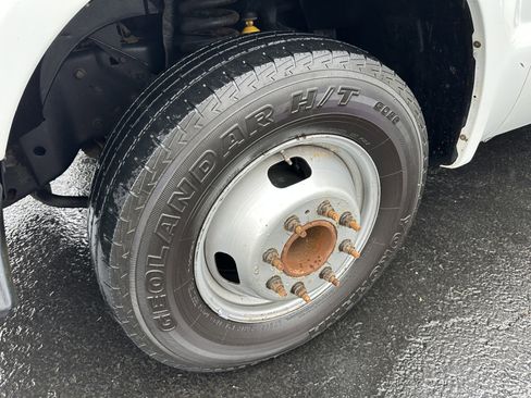 Used 2010 Ford F350 XL image 8