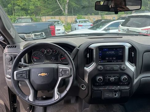 Used 2022 Chevrolet Silverado 1500 LT w/ Bed Protection Package AWD/4WD image 14