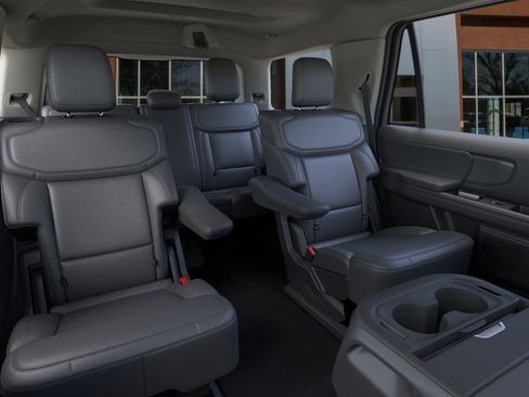 New 2026 Ford Expedition Active RWD image 11