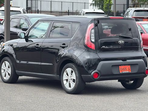 Used 2015 Kia Soul FWD image 8