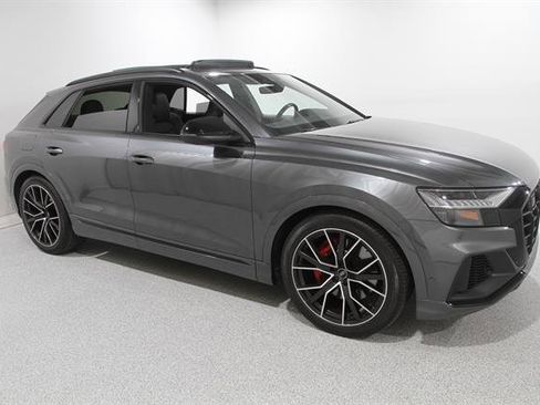 Used 2023 Audi SQ8 Prestige AWD/4WD image 1
