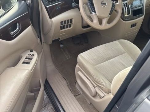 Used 2015 Nissan Quest SV image 3