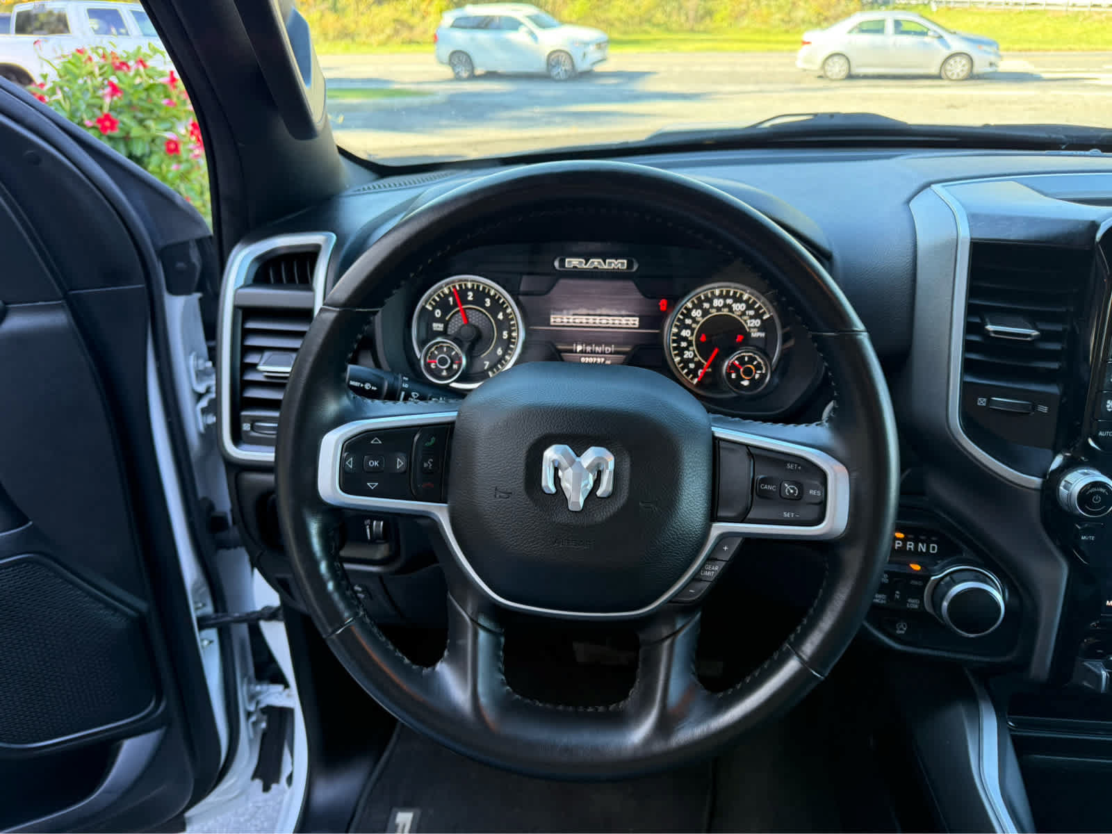 Used 2023 RAM 1500 Big Horn AWD/4WD image 23