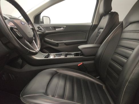 Used 2019 Ford Edge SEL w/ Equipment Group 201A FWD image 17