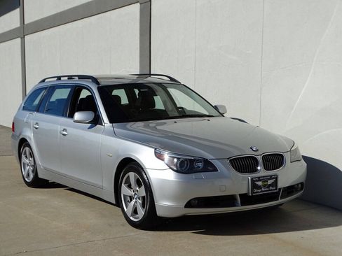 Used 2007 BMW 530xi Wagon AWD/4WD image 83