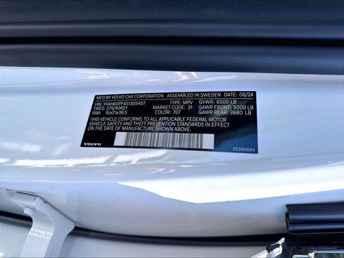 Used 2025 Volvo XC90 T8 Ultra w/ Protection Package Premier AWD/4WD image 36