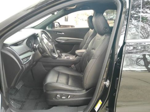 Used 2019 Cadillac XT4 Premium Luxury image 14