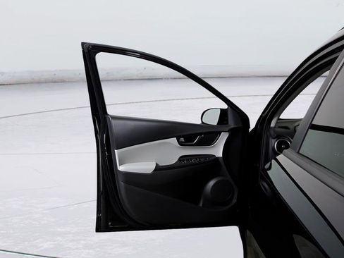 Used 2023 Hyundai Kona SEL w/ Cargo Package image 29