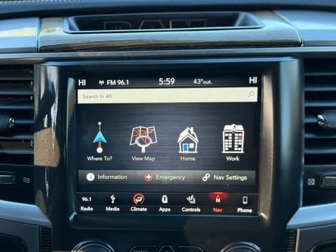 Used 2018 RAM 2500 Limited AWD/4WD image 57