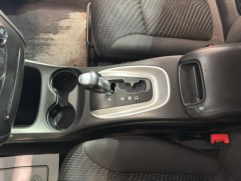 Used 2017 Dodge Journey SE FWD image 18