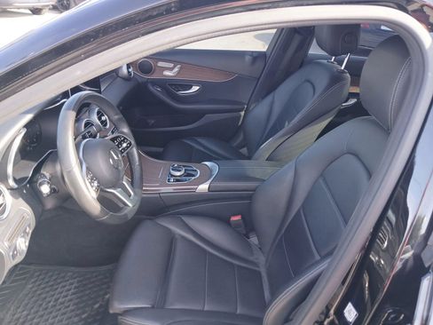 Used 2019 Mercedes-Benz C 300 4MATIC Sedan image 9