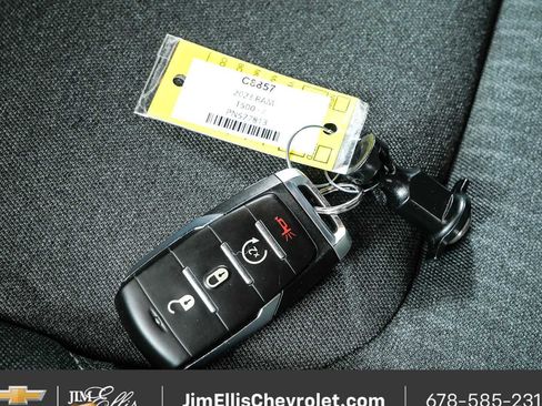 Used 2023 RAM 1500 Big Horn AWD/4WD image 35