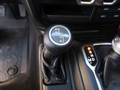 Used 2021 Jeep Wrangler Unlimited Sport image 21